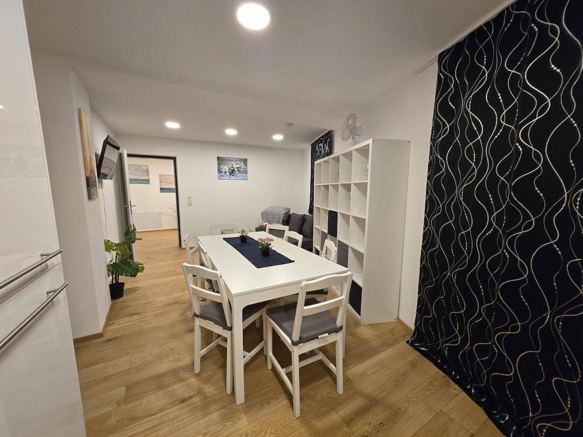 Aldrans With 3 Bedrooms *